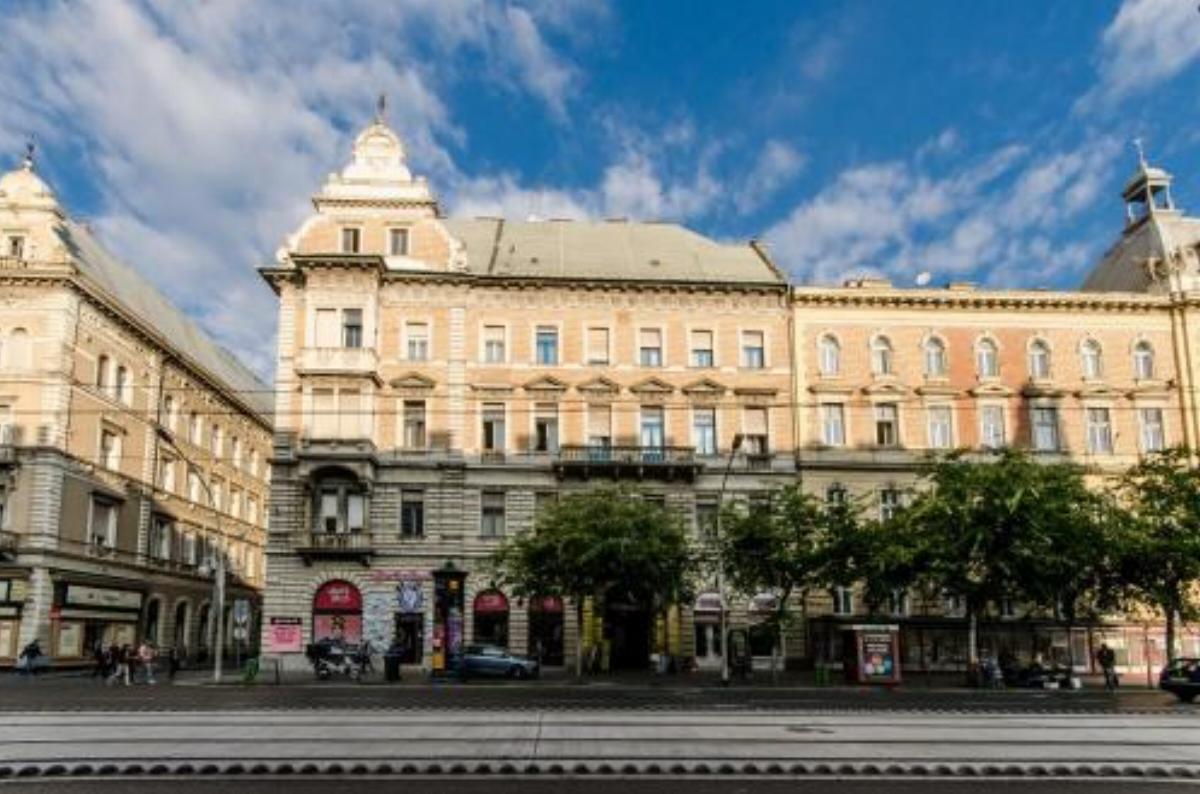 Lavender Roomy Apartment Hotel Budapest Hungary