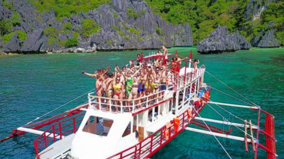 Le Boat (Expeditions and Booze Cruises) Hotel El Nido Philippines