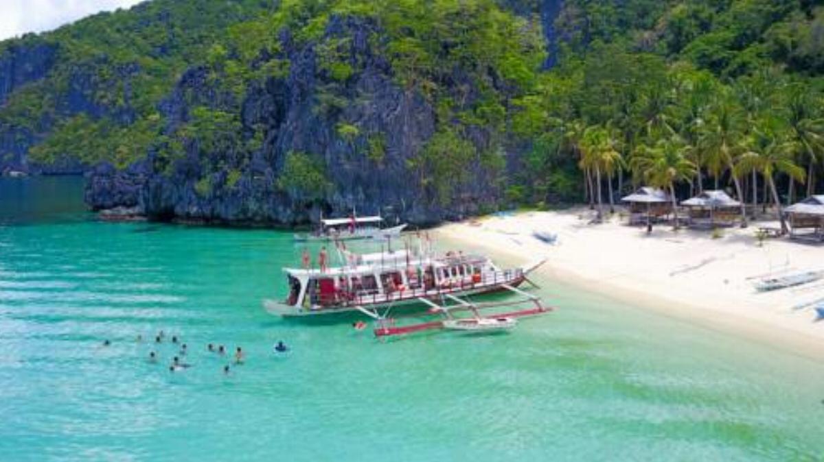 Le Boat (Expeditions and Booze Cruises) Hotel El Nido Philippines