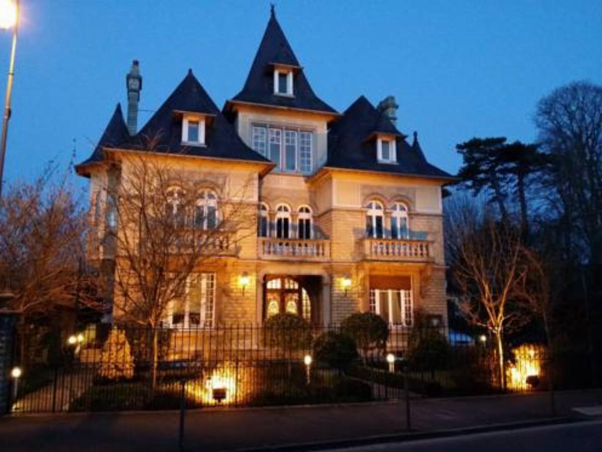 Le Castel Guesthouse Hotel Bayeux France