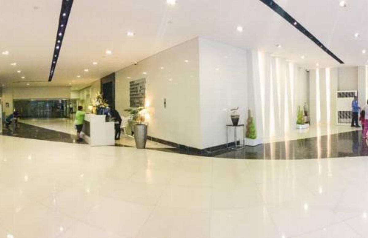 Le Grand 3 Studio w Fast WiFi @ Eastwood City Hotel Manila Philippines