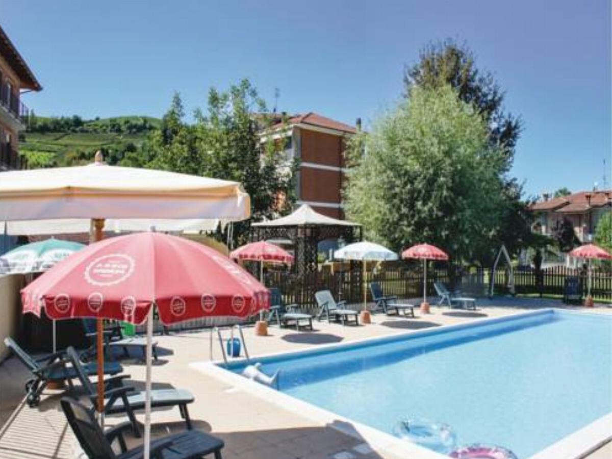 Le Rocche 2 Hotel Cisterna dʼAsti Italy