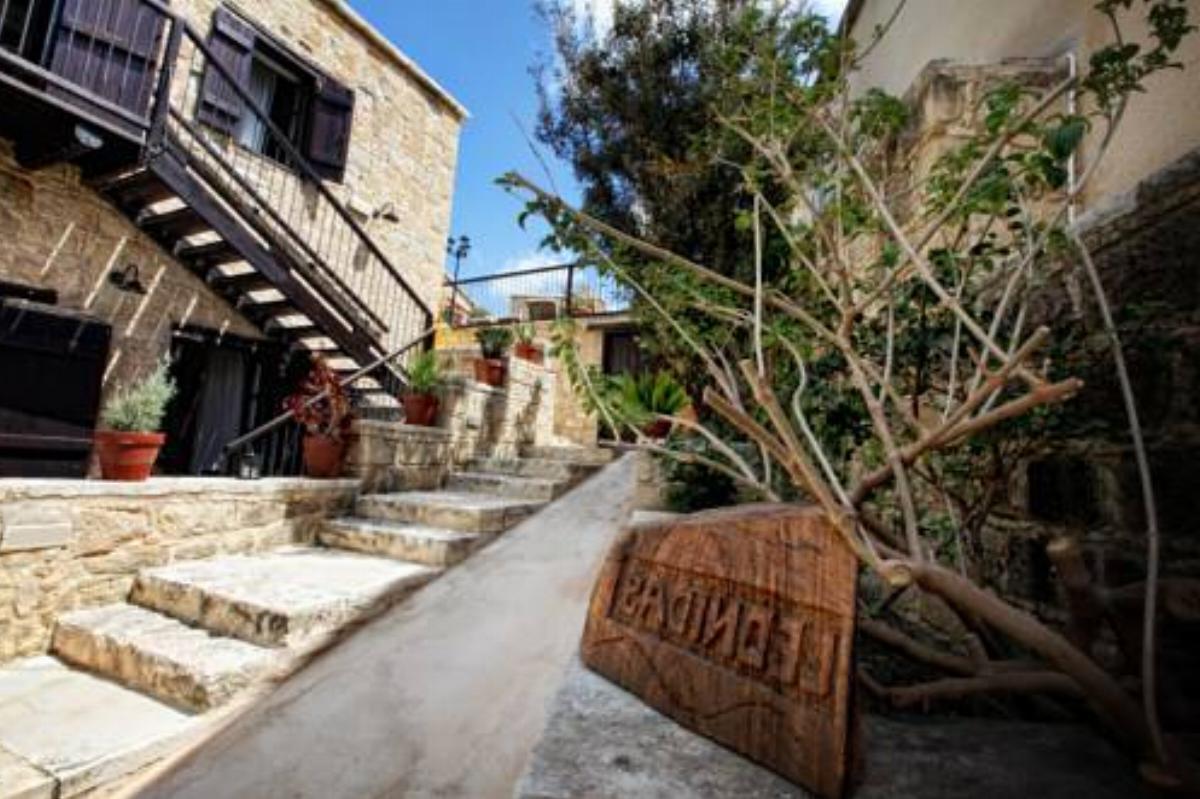 Leonidas Village Houses Hotel Goudhi Cyprus