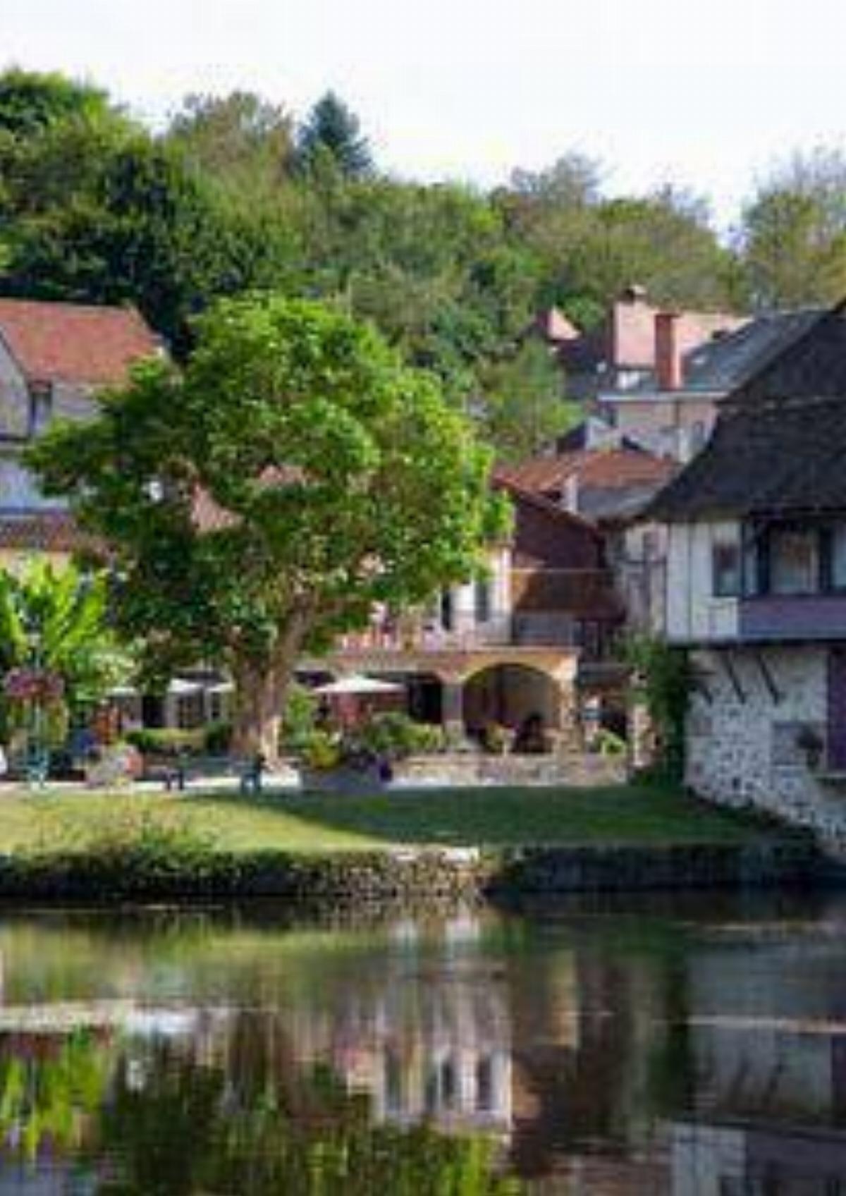 Les Flots Bleus Hotel Beaulieu-sur-Dordogne France
