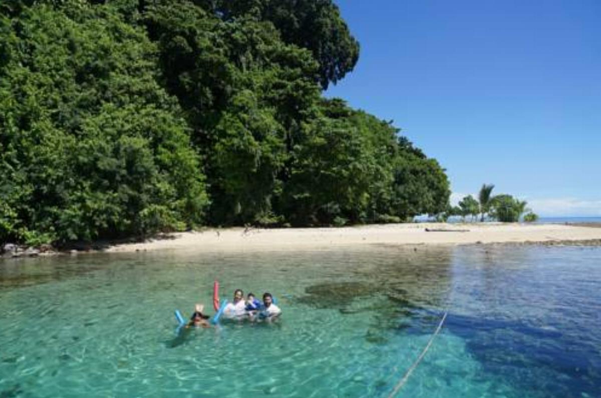 Liamo Reef Resort Hotel Kimbe Papua New Guinea
