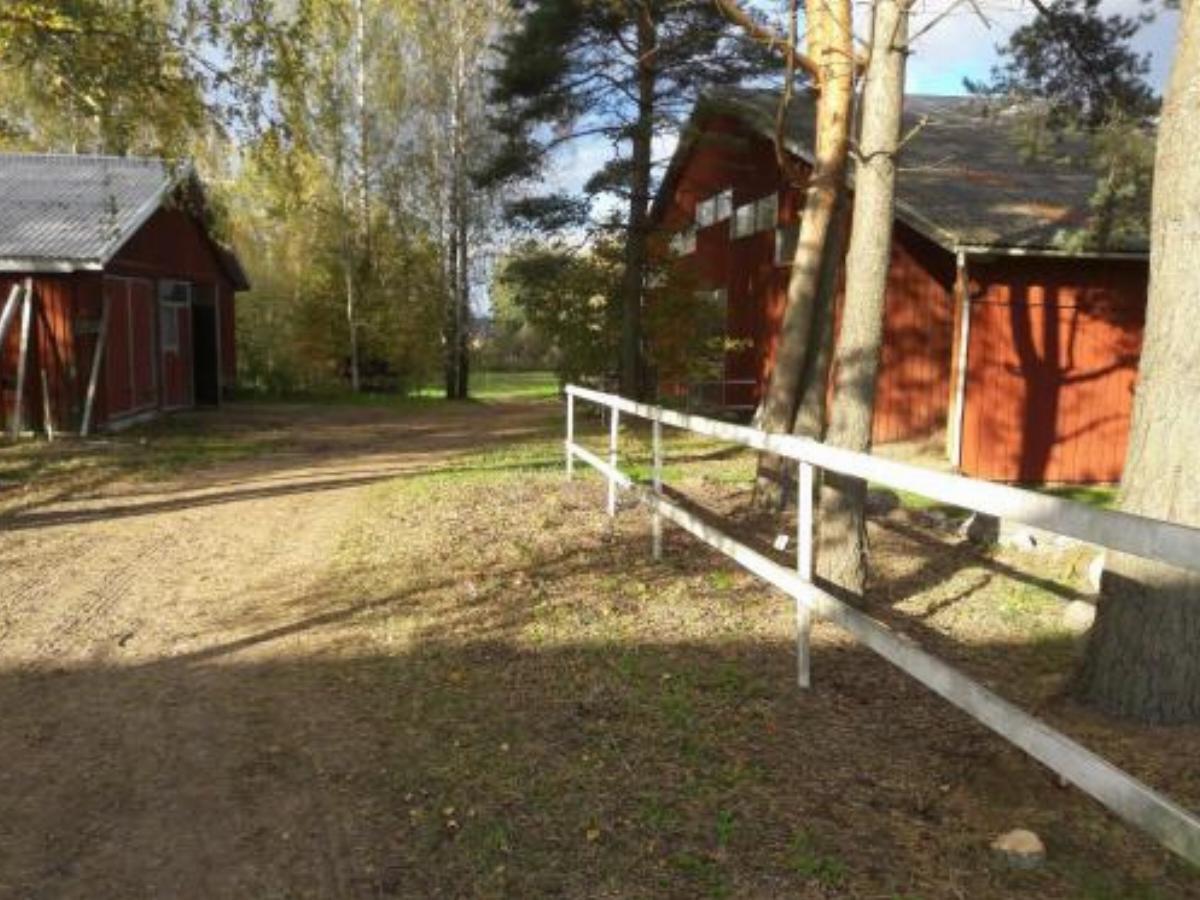 Liivaku stables Hotel Kivilõppe Estonia
