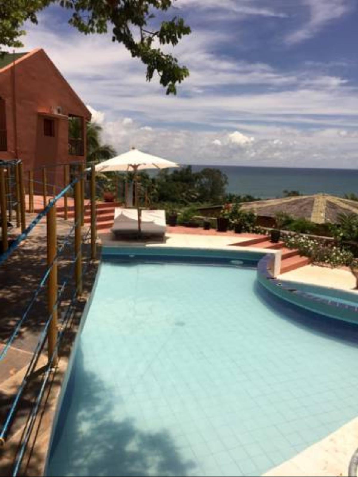 L'Oasis Lodge Hotel Fenoarivo Atsinanana MADAGASCAR
