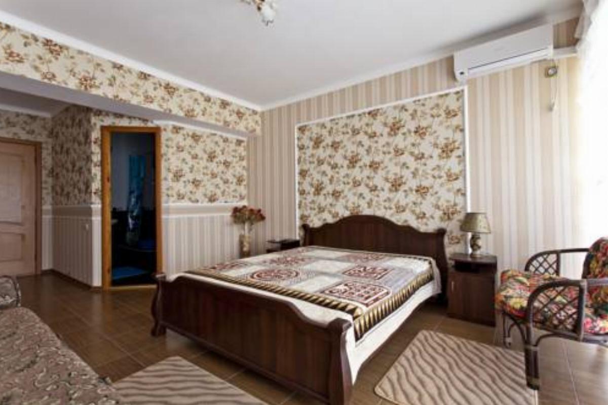 Longvina Guest House Hotel Malorechenskoye Crimea