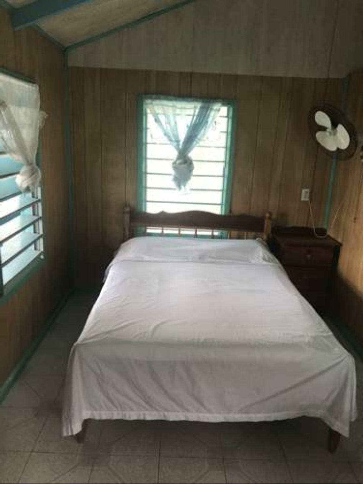 Lorraine's Guest House Hotel Caye Caulker Belize