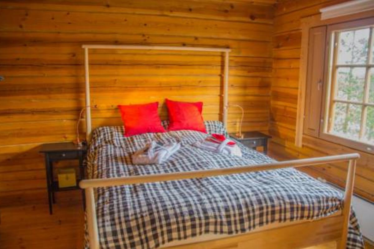 Lumi- The White Blue Wilderness Lodge Hotel Kaamanen Finland