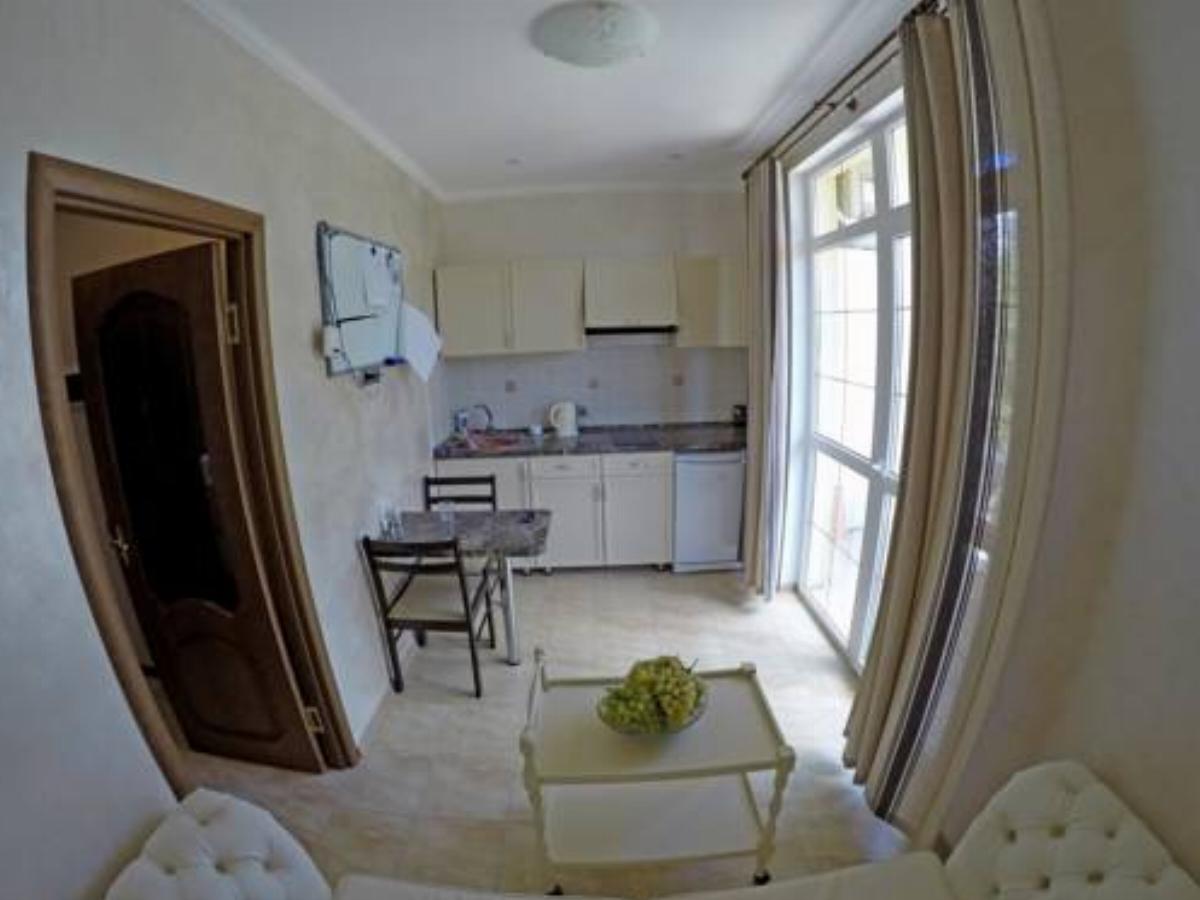 Lux Apartments on Alupkinskoe shosse Hotel Gaspra Crimea