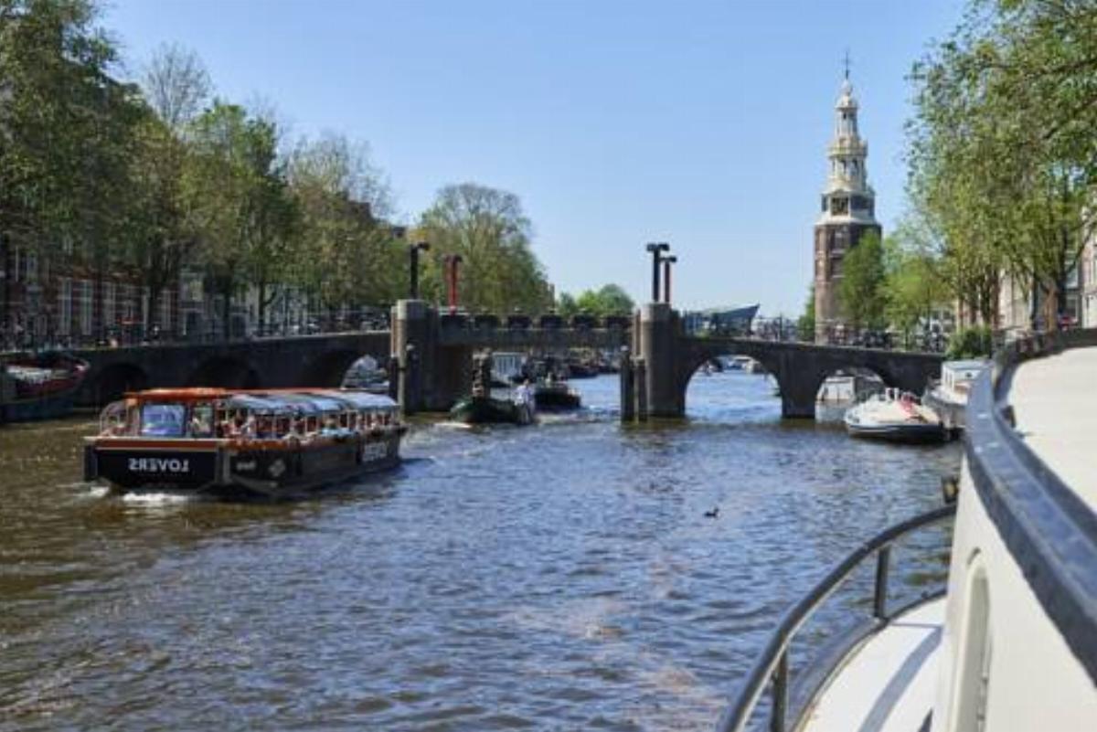 Luxurious 110m² 3br Houseboat in Amsterdam Centre! Hotel Amsterdam Netherlands