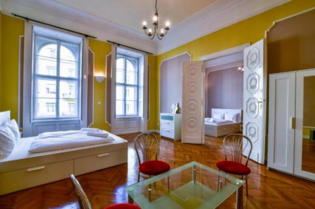 Luxurious 2-bedroom Suite Hotel Budapest Hungary