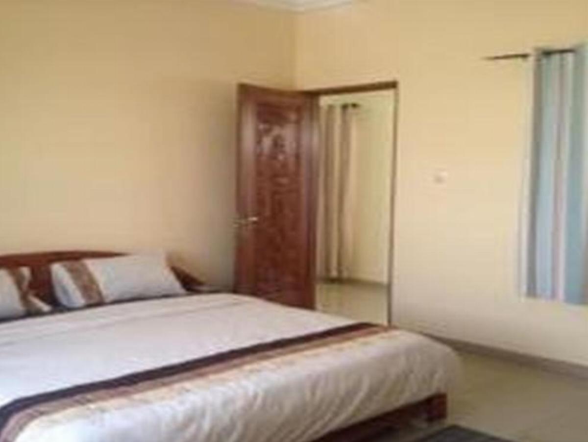Luxurious En-suite 3bedroom house for vacation rental Hotel Dawhwenya Ghana