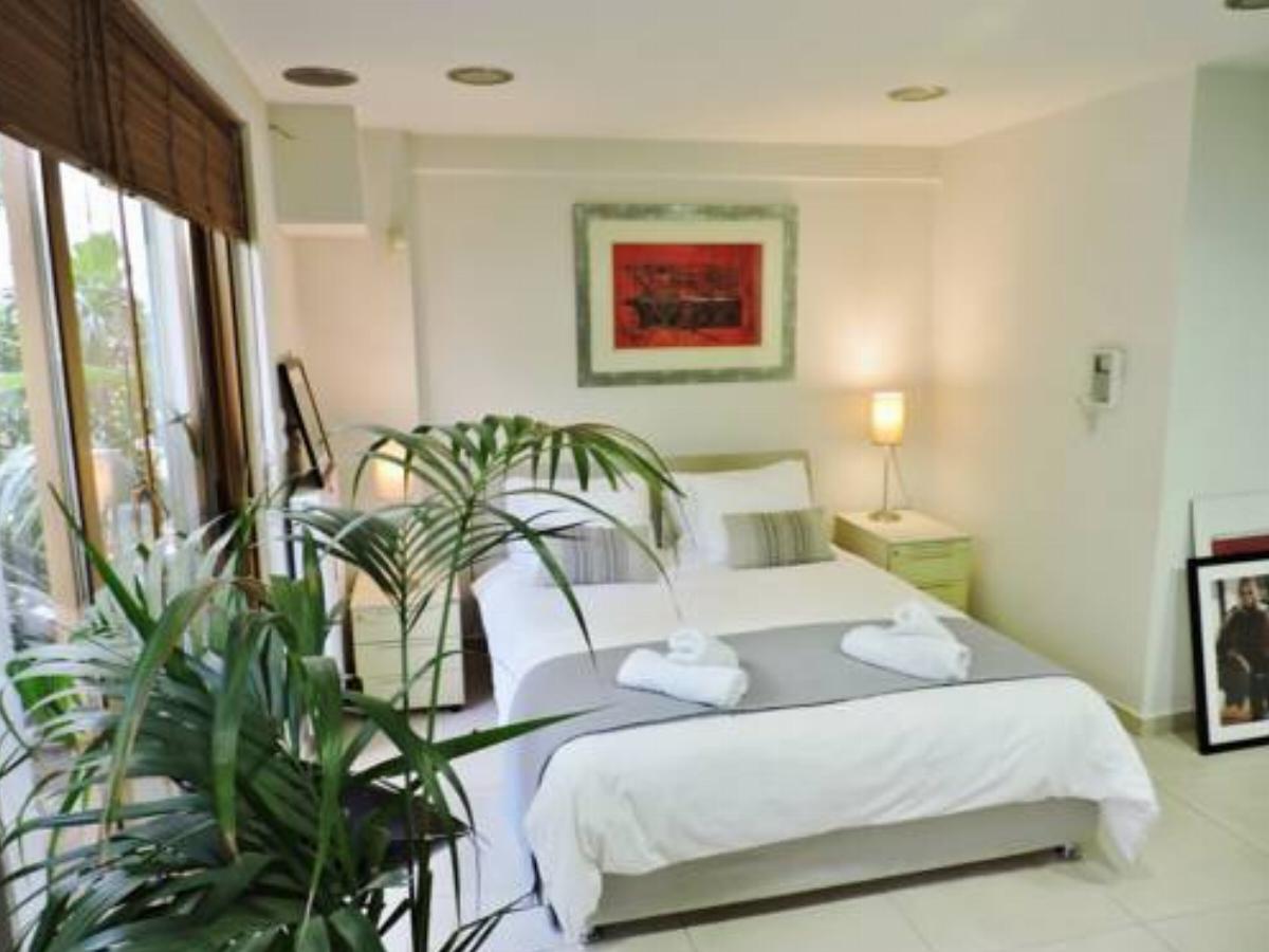 Luxurious Loft with Garden Hotel Athens Greece