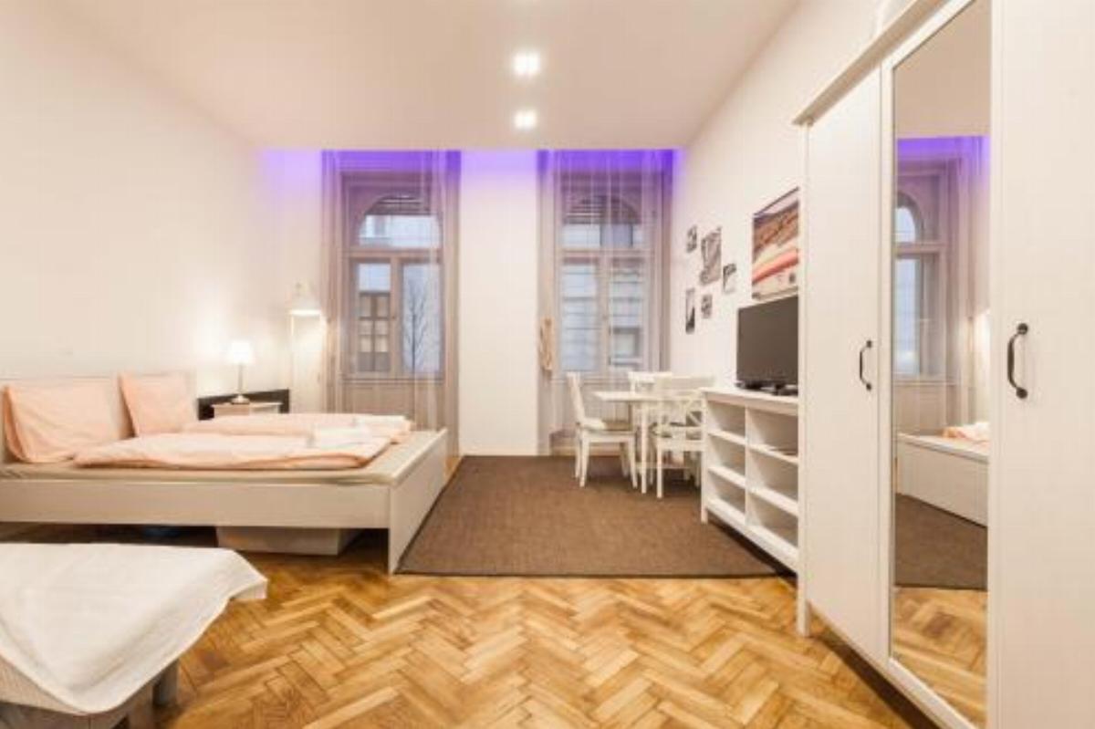 Luxury Retro Star Apartments Hotel Budapest Hungary