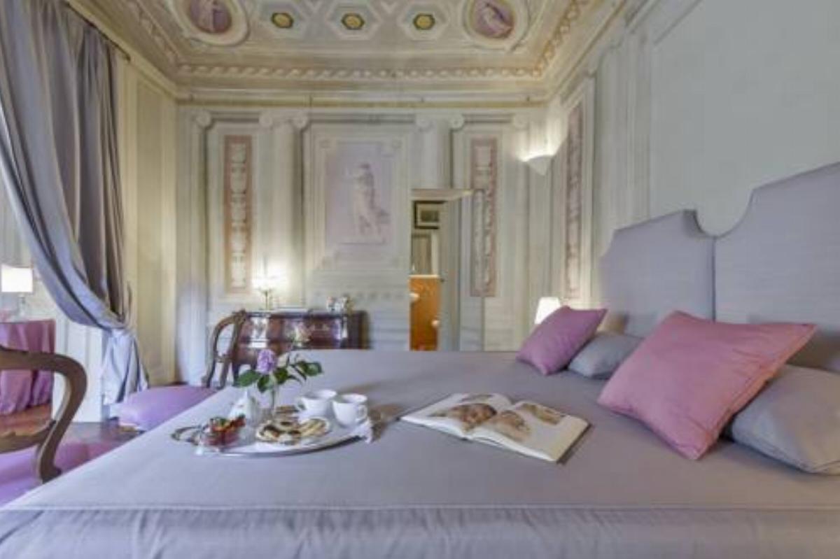 Maggio Frescoes Halldis Apartment Hotel Florence Italy