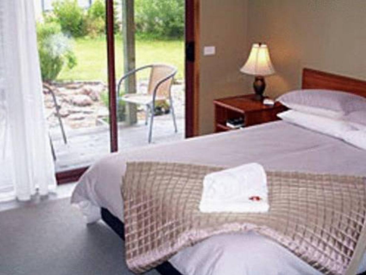 Mahitahi Lodge Hotel Bruce Bay New Zealand