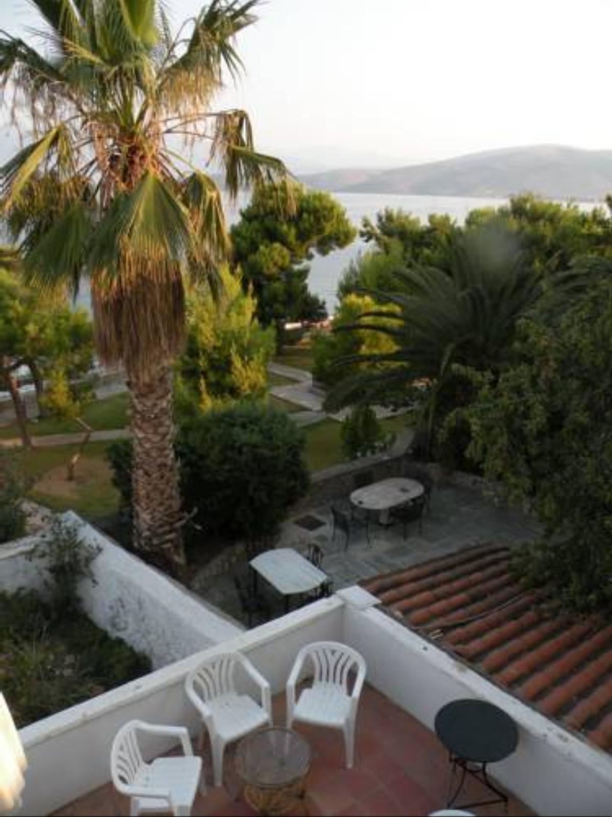 Maison familiale Hotel Galaxidhion Greece