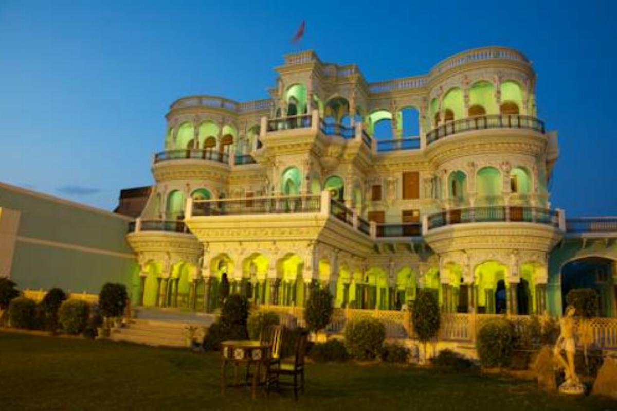 Malji Ka Kamra by OpenSky Hotel Chūru India