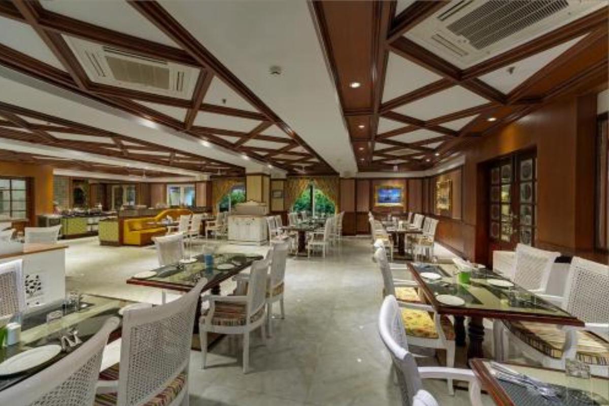 Mayfair Palm Beach Resort Hotel Gopālpur India
