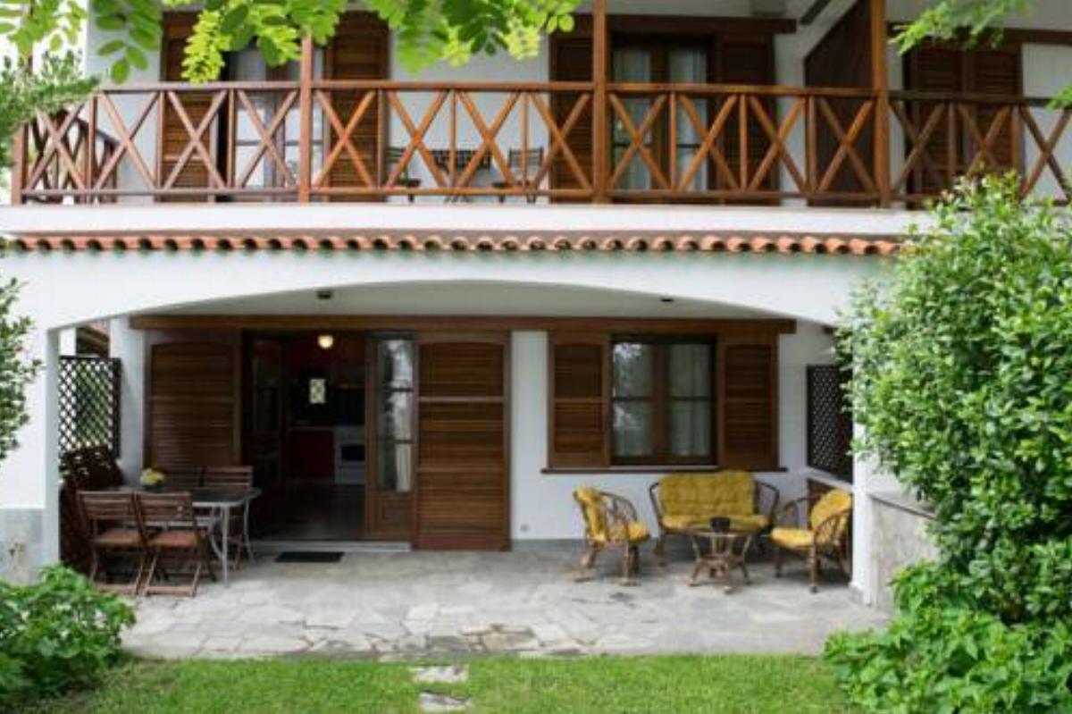 Mikiverna Houses & Apartments Hotel Kalivia Poligirou Greece