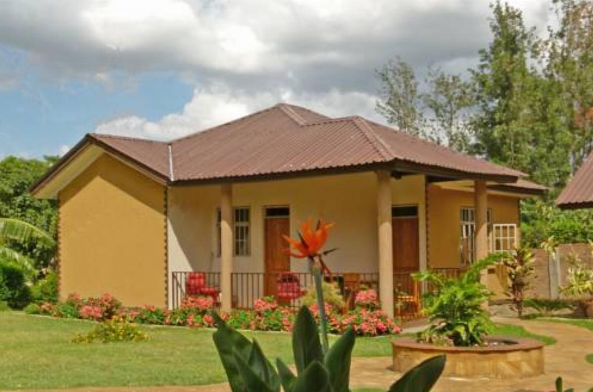 Milimani Cottages Hotel Usa River Tanzania