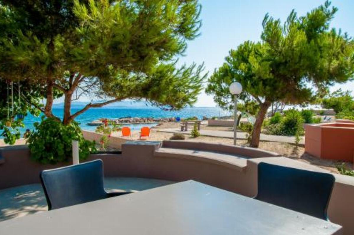 Minies Beach Villas Hotel Lassi Greece