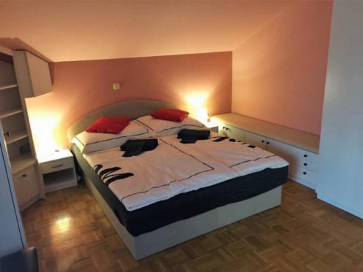 MNJ Apartments Hotel Komenda Slovenia