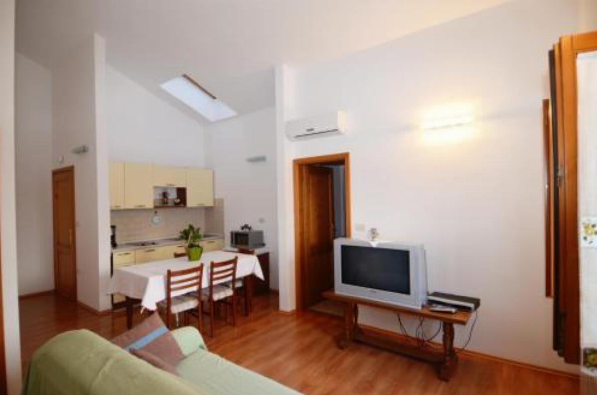 Mon Perin Castrum - Apartment Ana Hotel Bale Croatia