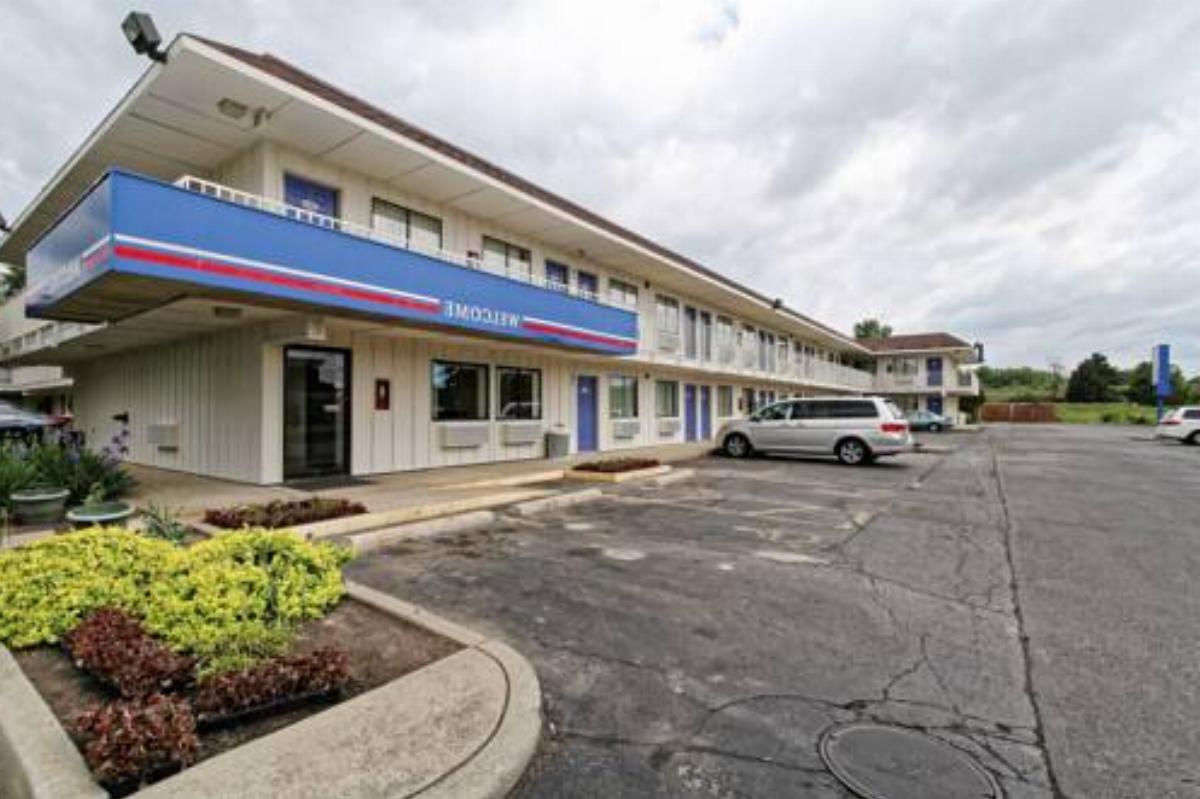 Motel 6 Cleveland West - Lorain - Amherst Hotel Amherst USA