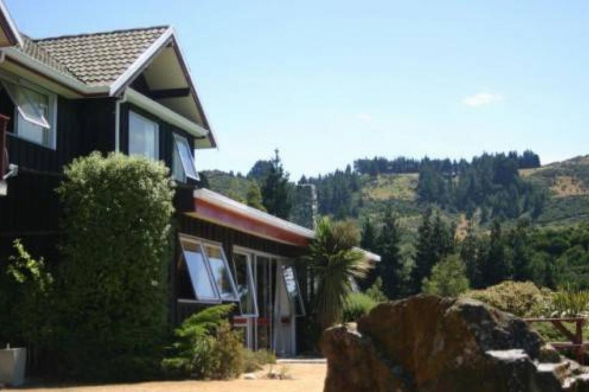 Mt Hutt Lodge Hotel Windwhistle New Zealand