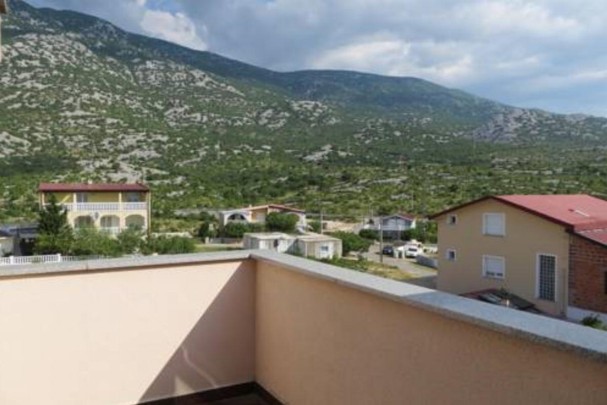 Mungos Apartment Hotel Cesarica Croatia