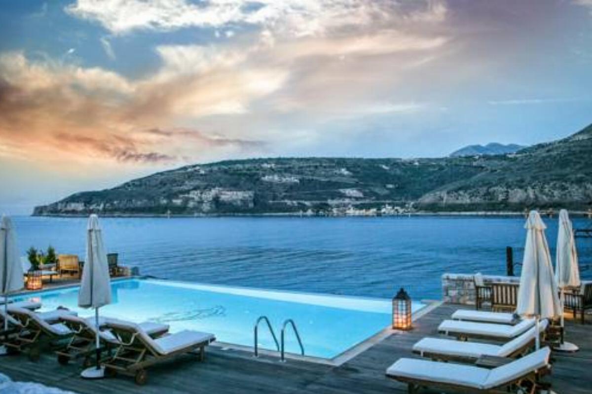 Εn Plo Luxury Suites Hotel Areopolis Greece