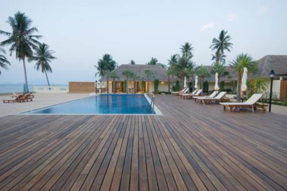 Nantra De Deluxe Hotel Had Yao Beach Thailand