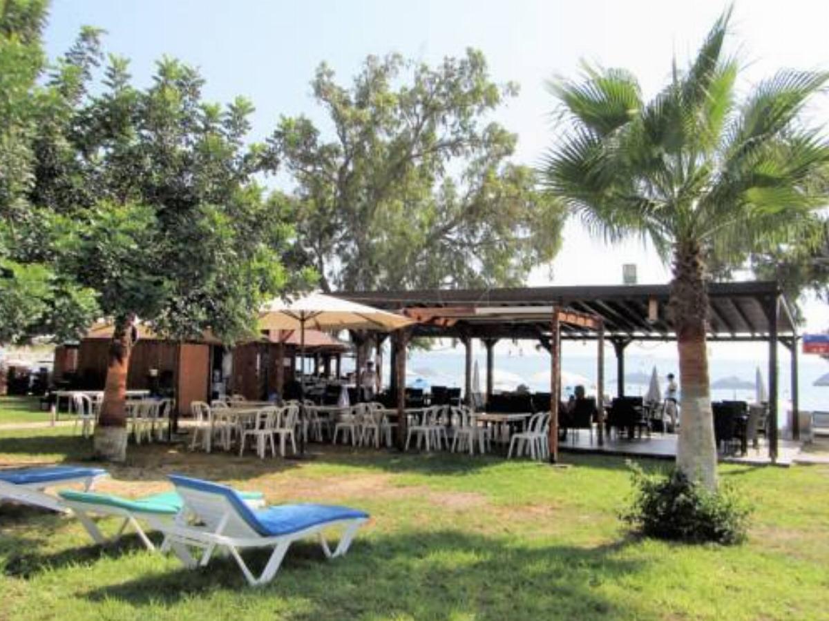 Niki's Beach House Hotel Governors Beach Cyprus