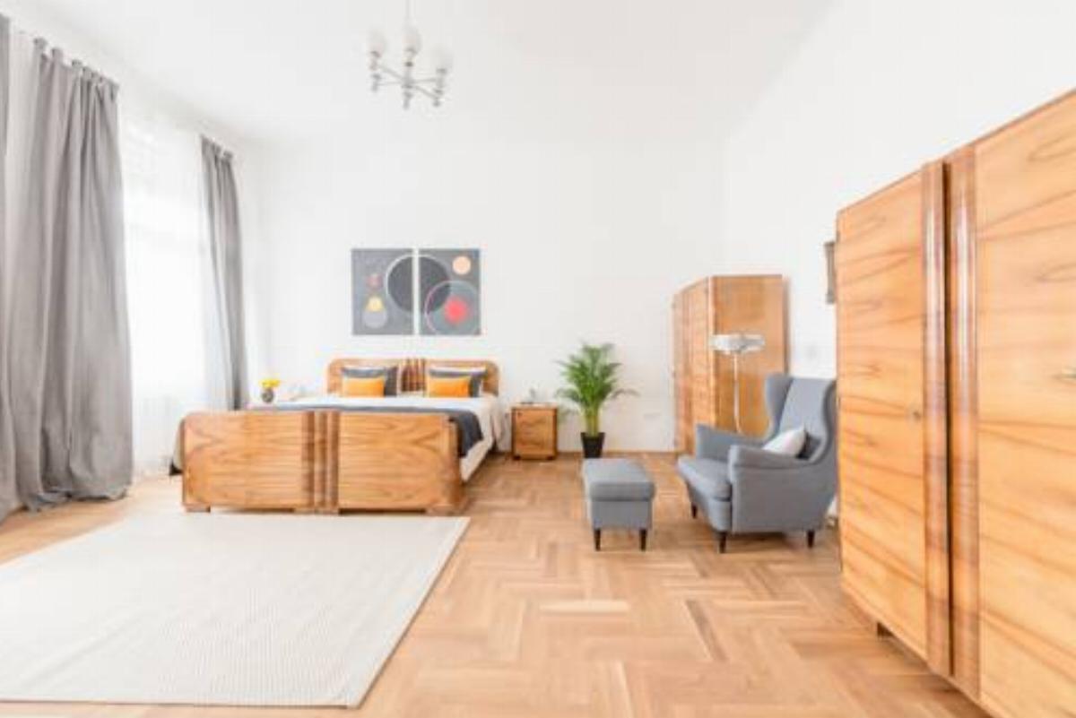 Oasis Apartments - Modern Bauhaus Hotel Budapest Hungary