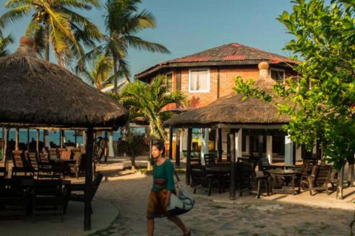 Oasis Beach Resort Hotel Cape Coast Ghana