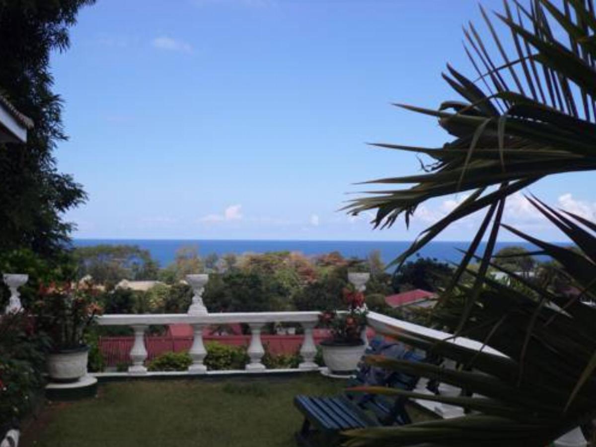 Oceanic View Self-catering Apartment Hotel Beau Vallon Seychelles