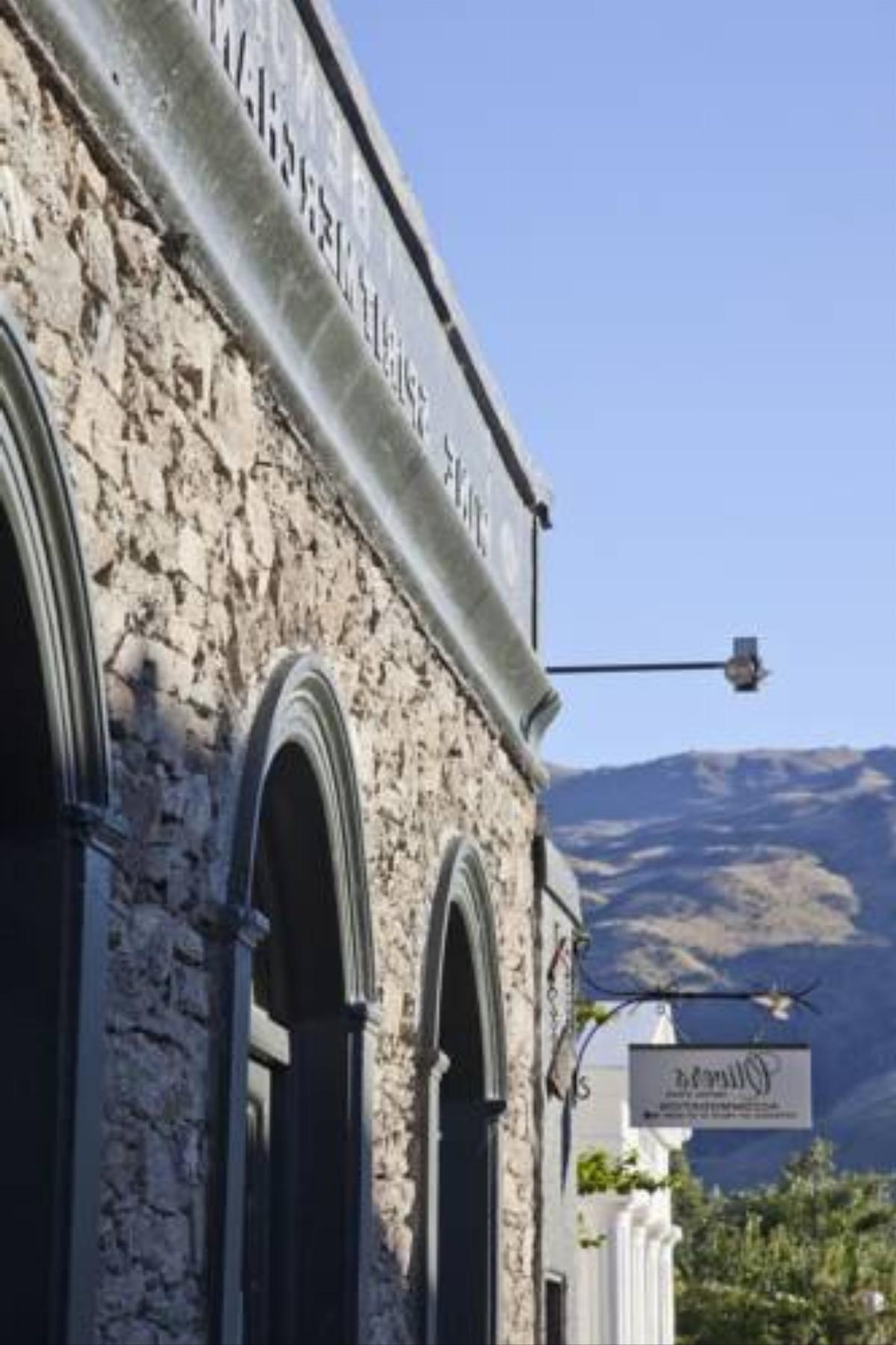Olivers Central Otago Hotel Clyde New Zealand