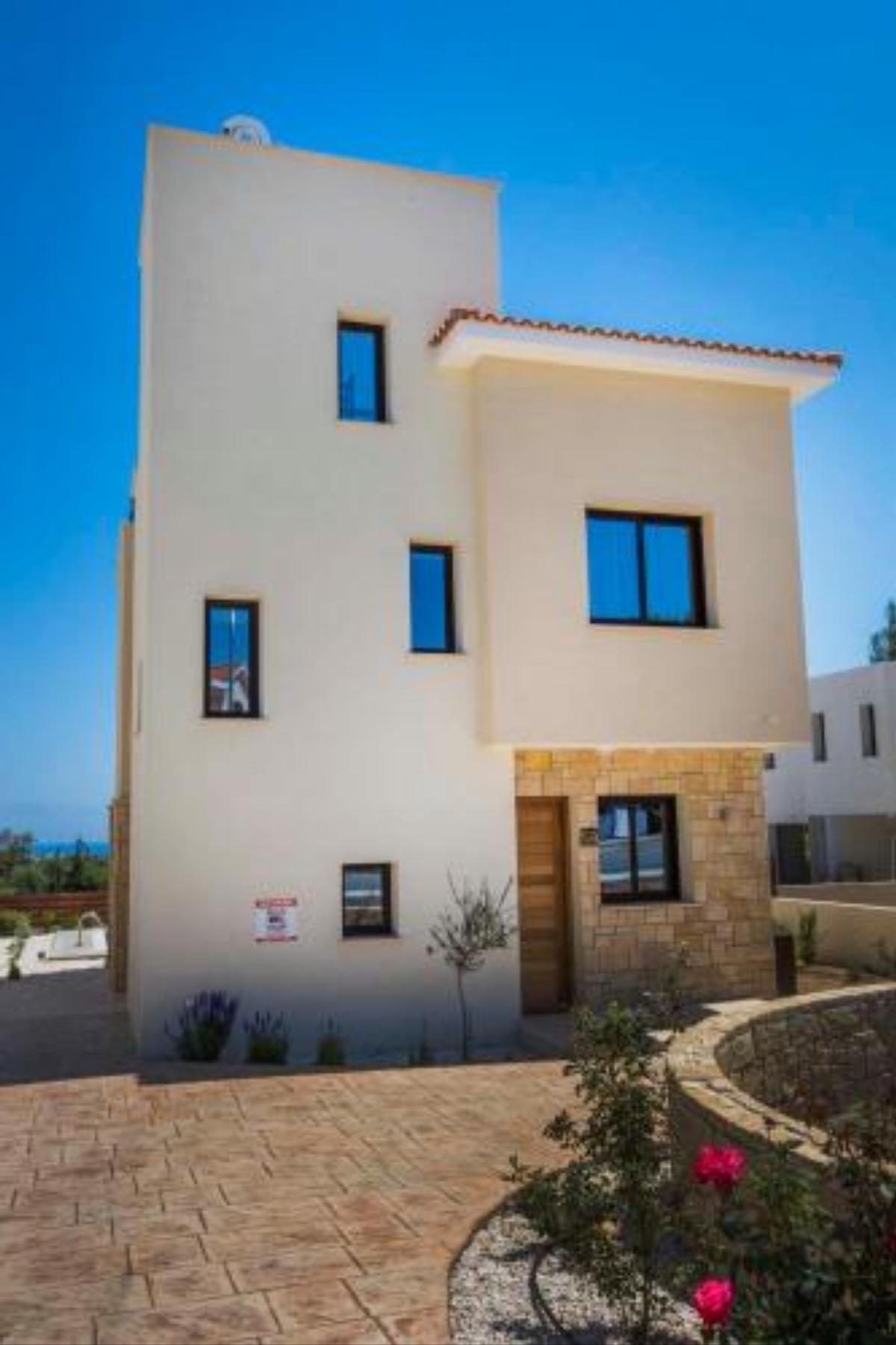 Olivia villa 63 Hotel Khlorakas Cyprus