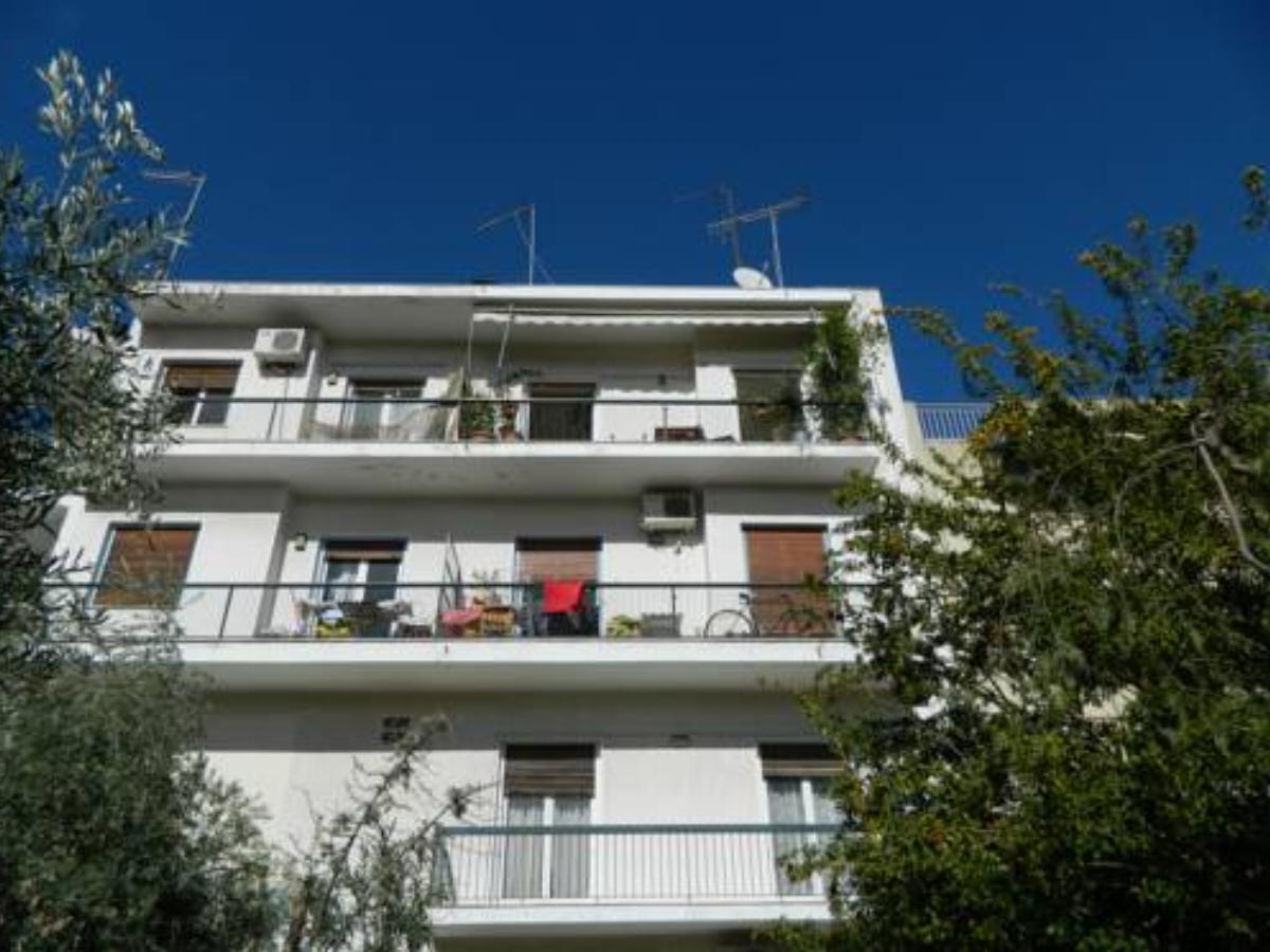 On Foot to Acropolis Cozy Apartment Hotel Athens Greece