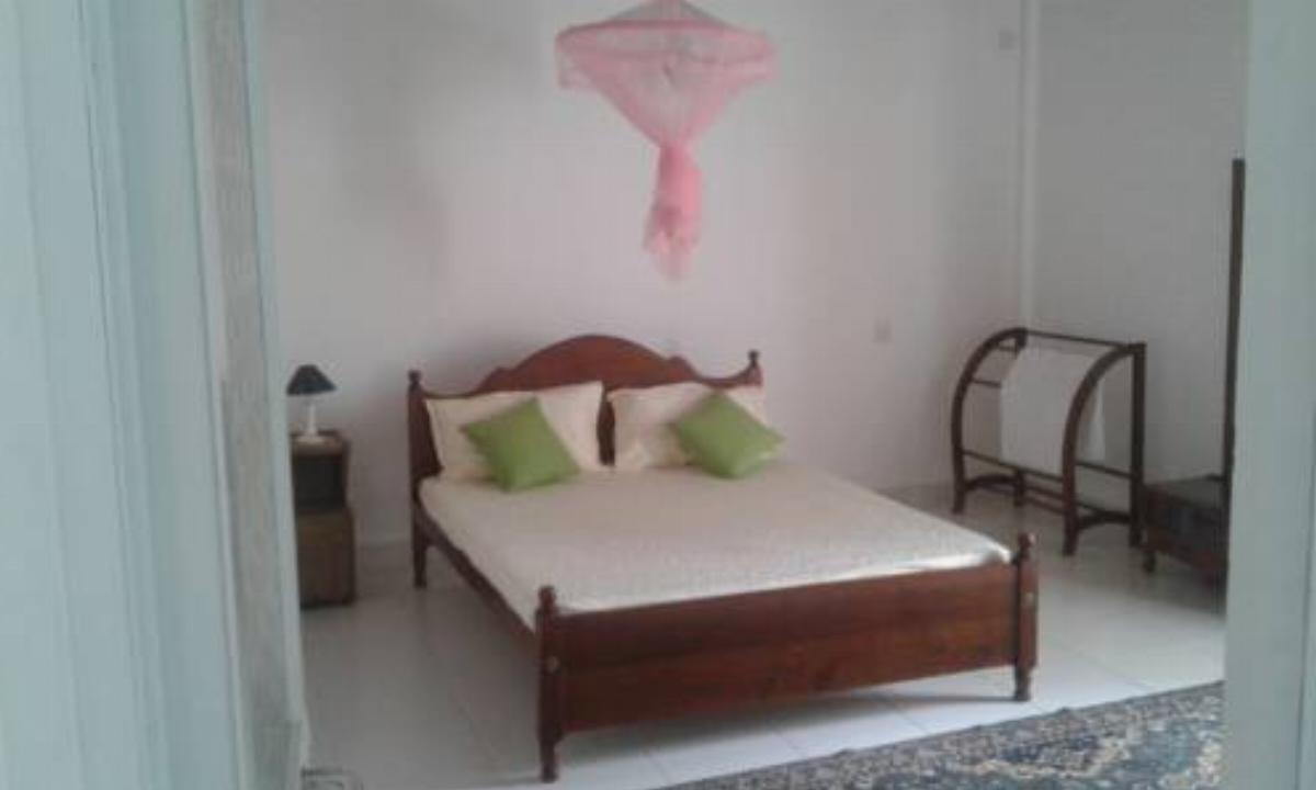One Bed Apartment Hotel Boralesgamuwa Sri Lanka