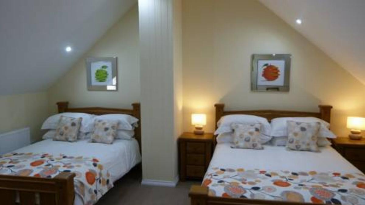Onnen Fawr Cottage Hotel Cray United Kingdom