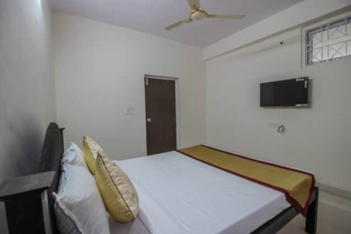 OYO 10074 Home Exquisite 1BHK Penthouse Hotel Cunchelim India
