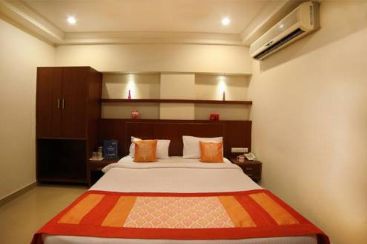 OYO Rooms Mahanadu Road Extension Hotel Vijayawāda India