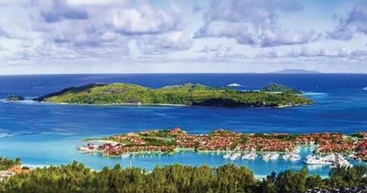 P14A21 Hotel Eden Island Seychelles