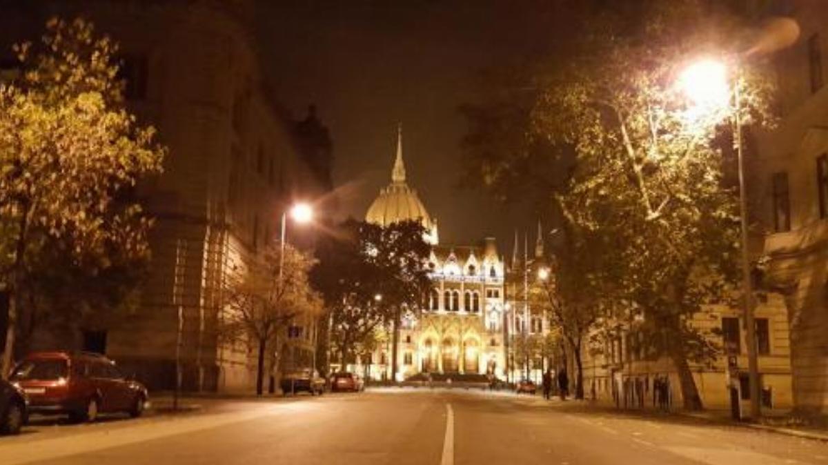Parlament App+balcone Hotel Budapest Hungary