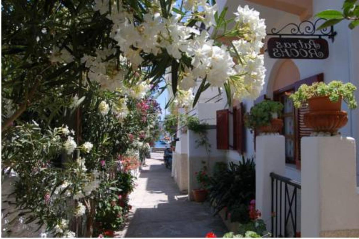 Patras Rooms Hotel Fourni Ikarias Greece