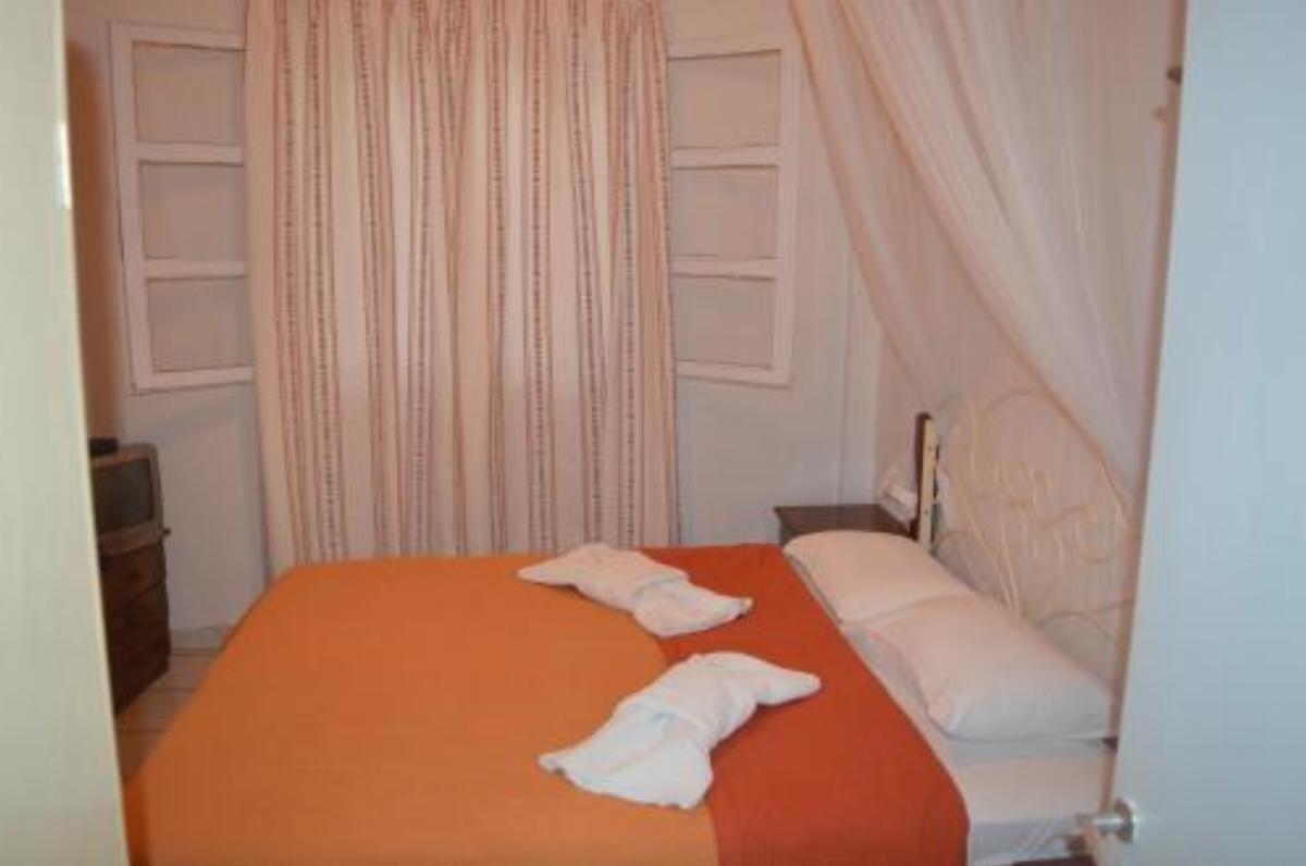 Patras Rooms Hotel Fourni Ikarias Greece